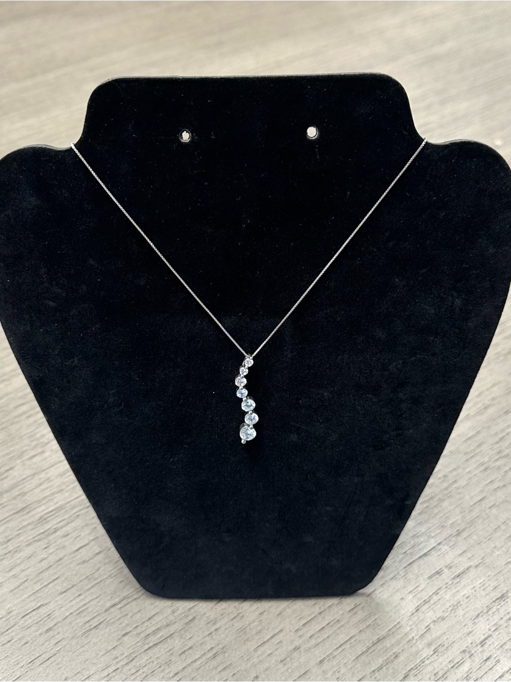 Sterling silver Journey CZ Pendant with 18” Sterling silver box chain Excellent